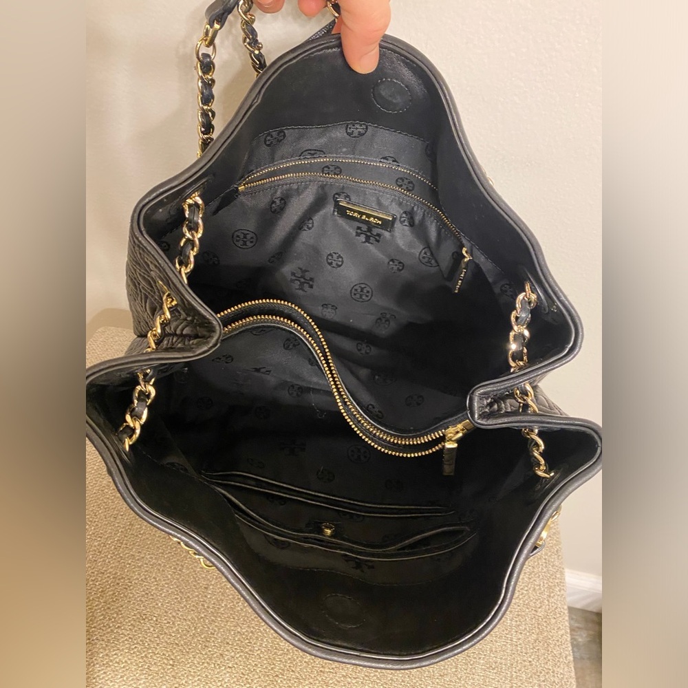 💯Tory Burch Marion Chain Slouchy Tote - Picture 13 of 15